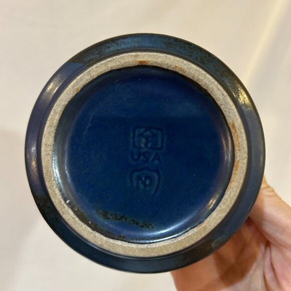 Iron Mountain Stoneware Lidded Sugar Bowl Blue Ridge Pattern EUC - Picture 5 of 10